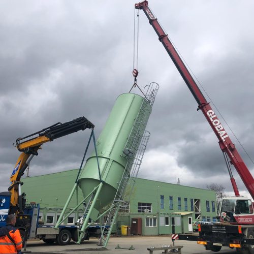 Inchiriere Camion macara Volvo FH16 - EFFER 5506S + JIB4S